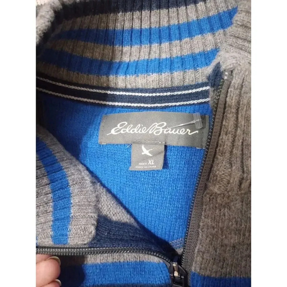 Eddie Bauer Wool Blend 1/4 Zip Sweater Mock Neck Sz XL Set Red Gray Stripe - Picture 4 of 8